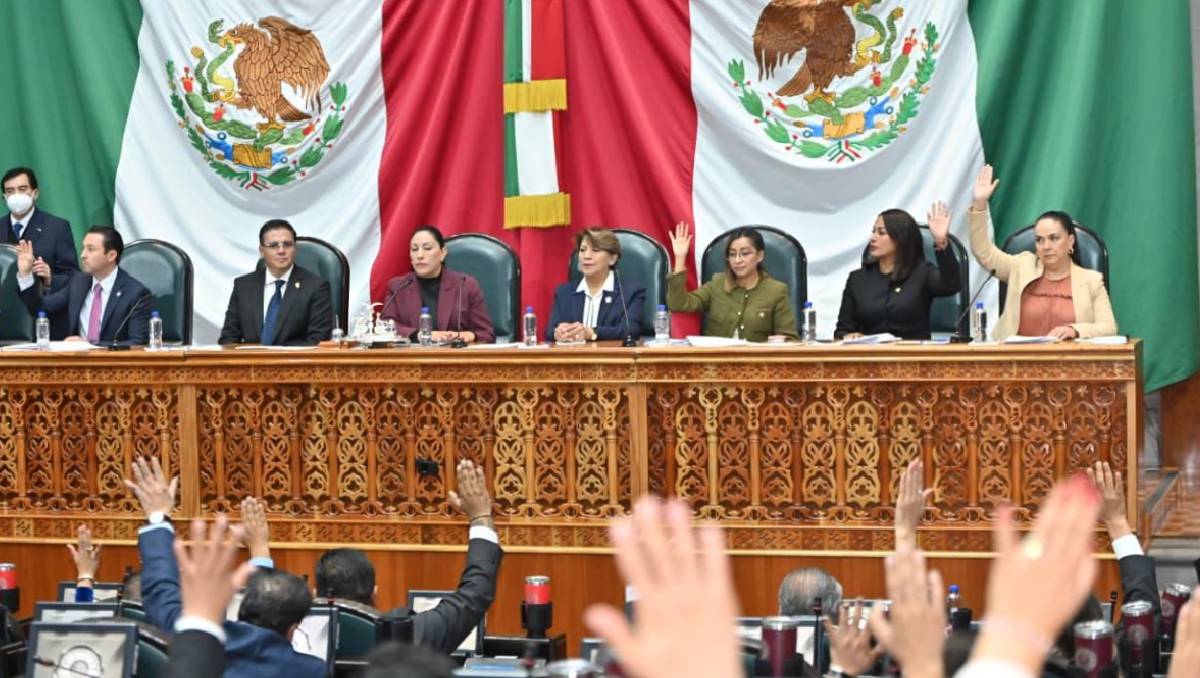 Ante el Legislativo, 91 impartidores de justicia rinden protesta en Edomex. Especial
