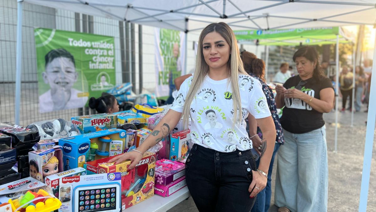 Reyna López y sus familiares llevaron esperanza a niños y adultos al exterior del Hospital Materno Infantil. Fernanda Pérez