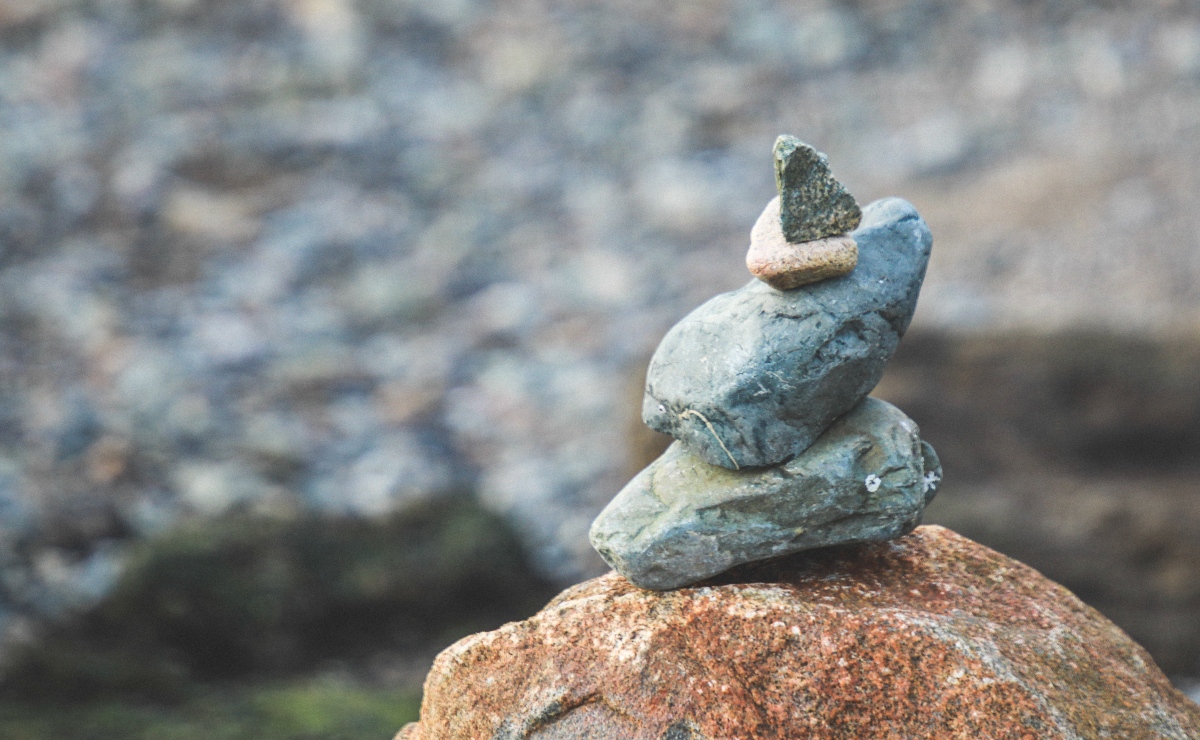 “Una piedra / simple / recogida al azar”. (Freepik)