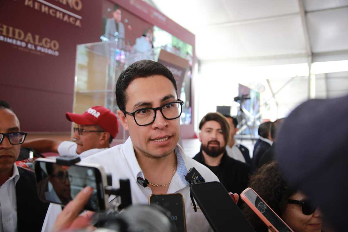 Jorge Reyes acudió al tercer informe de Julio Menchaca. (Jorge Sánchez)