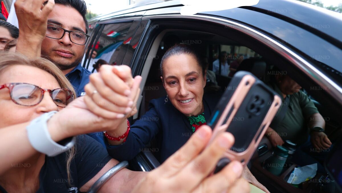 La Presidenta Claudia Sheinbaum arribó a la Macroplaza de Monterrey. | Jorge López.