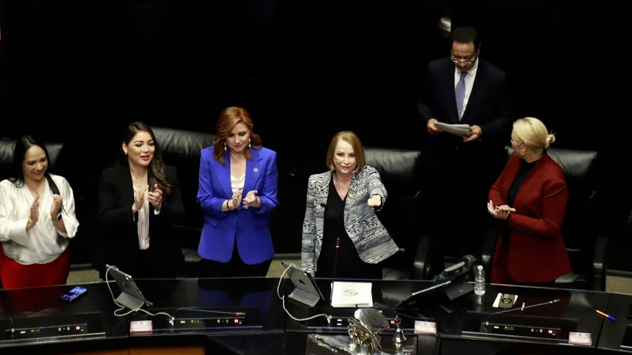 Presidenta del Senado exige a legisladores elevar nivel del debate