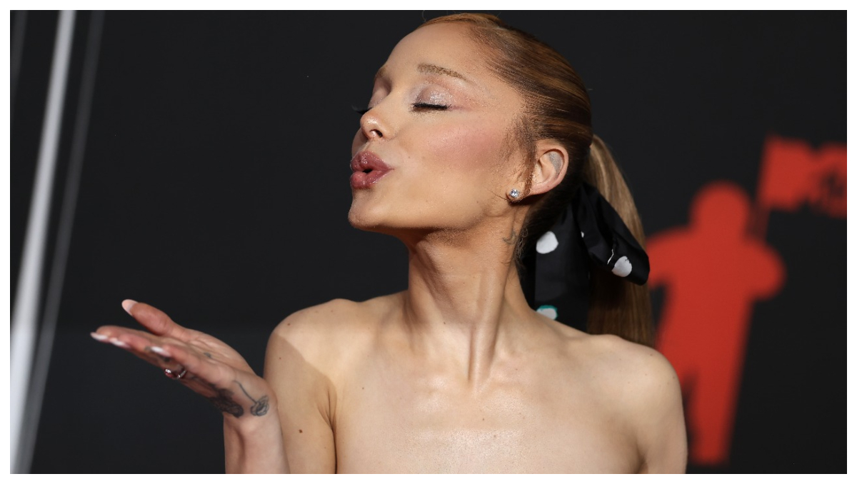 De Ariana Grande a Sabrina Carpenter; estos son los mejores LOOKS de los MTV VMAs 2025