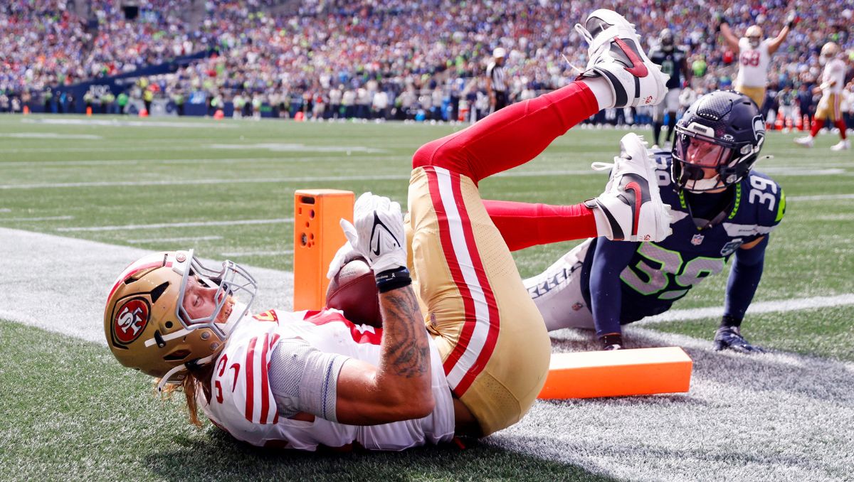 George Kittle sufre lesión en el muslo y se hará una resonancia (Reuters)