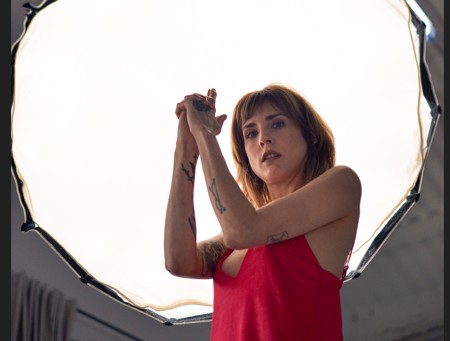 Javiera, su protagonista, viaja a Barcelona y se impresiona con el estilo de vida. Pascale Descazeaux