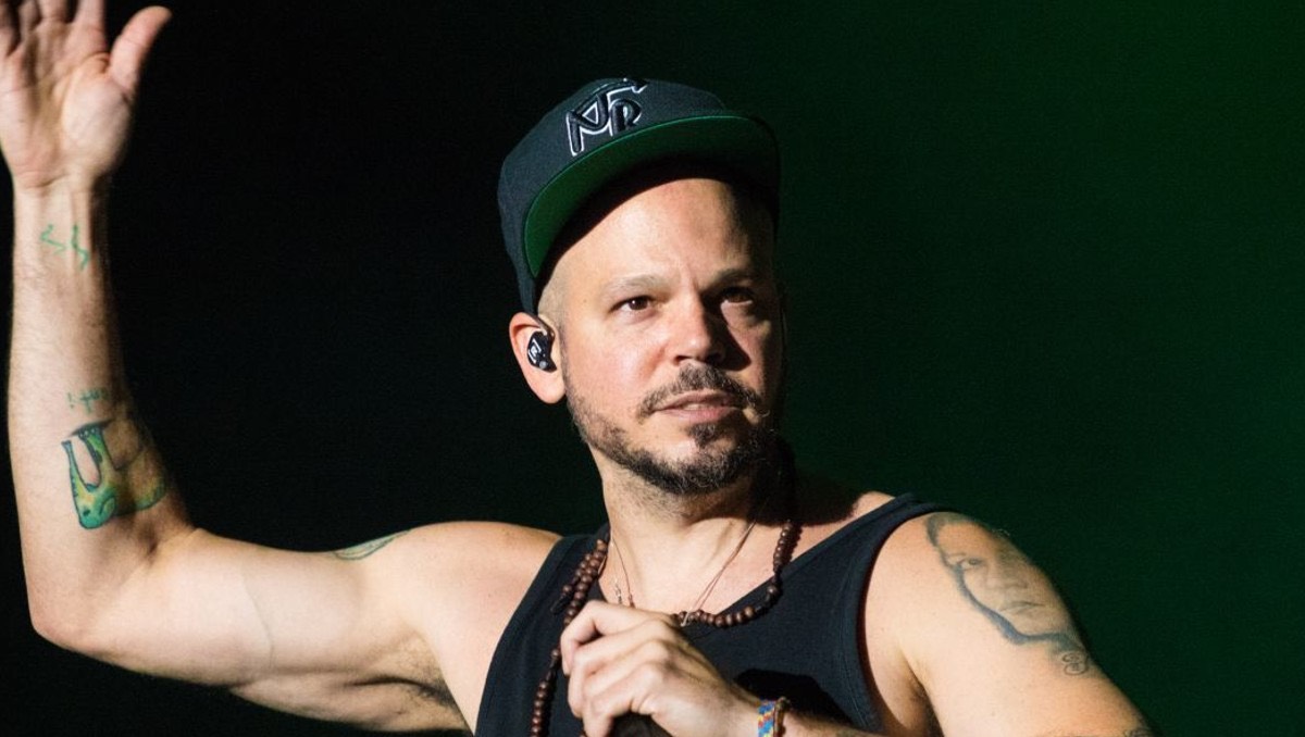 Residente en el Zócalo de la CdMx. | ESPECIAL