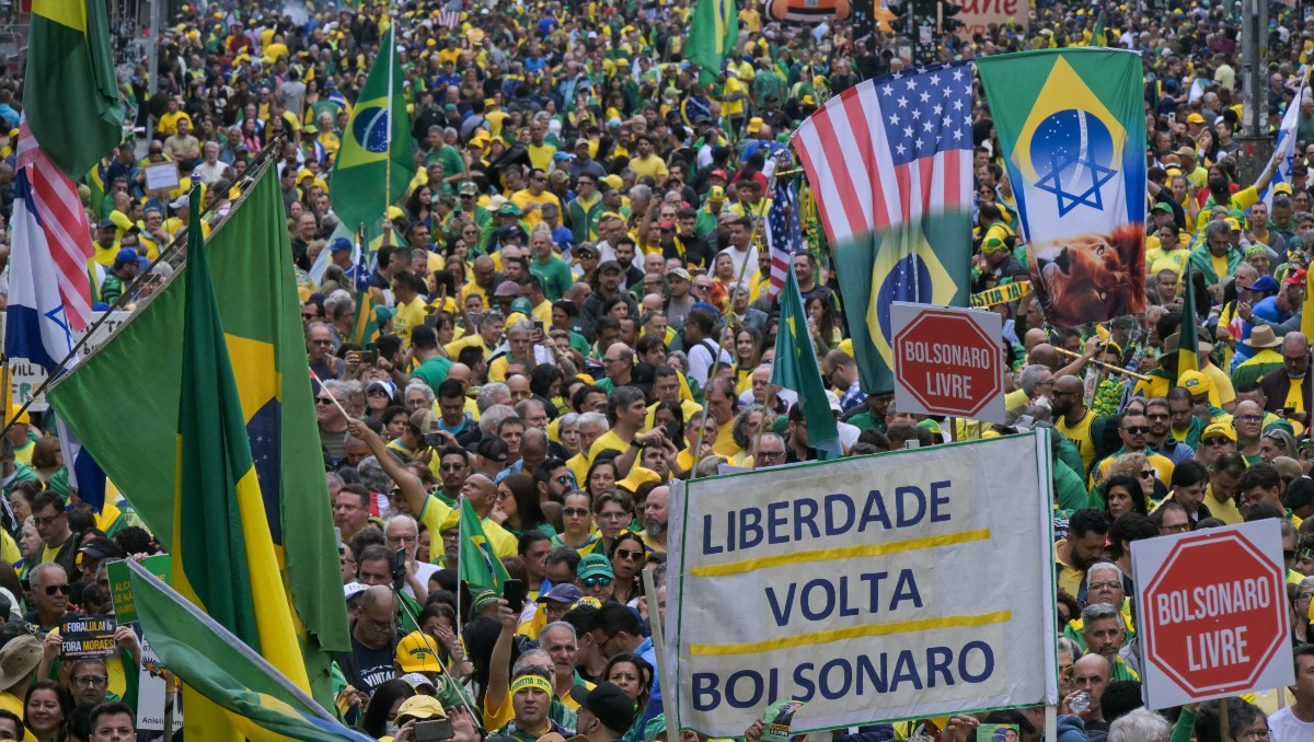 Seguidores de Jair Bolsonaro exigen amnistía para el acusado. | AFP