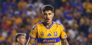 Romulo Zwarg habló en sobre su deseo de jugar con Tigres independientemente de la posición en la que lo haga y de la oferta de Santos de Brasil