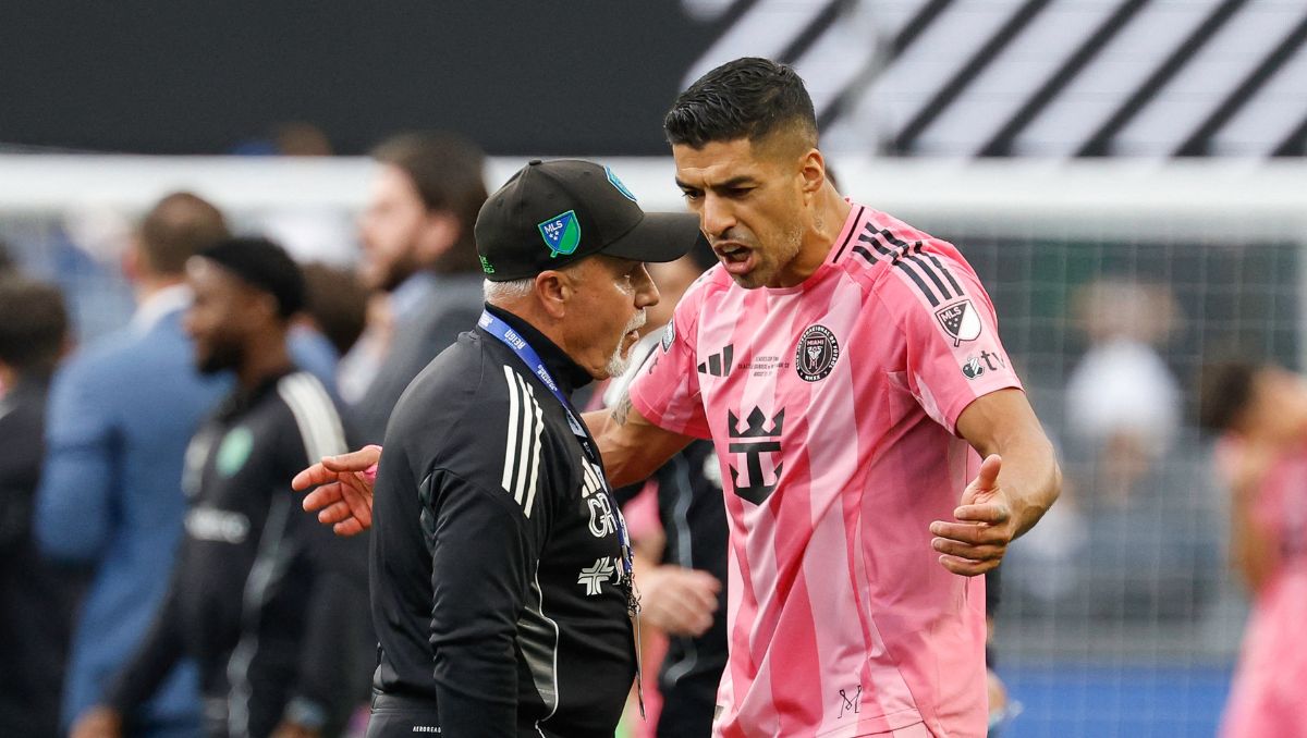 Luis Suárez es sancionado otros tres partidos por la MLS tras lanzar escupitajo (AFP)