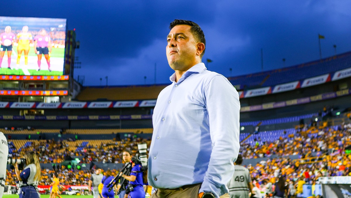Pedro Martínez Losa ve en Tigres Femenil a un equipo de excelencia (Imago7)