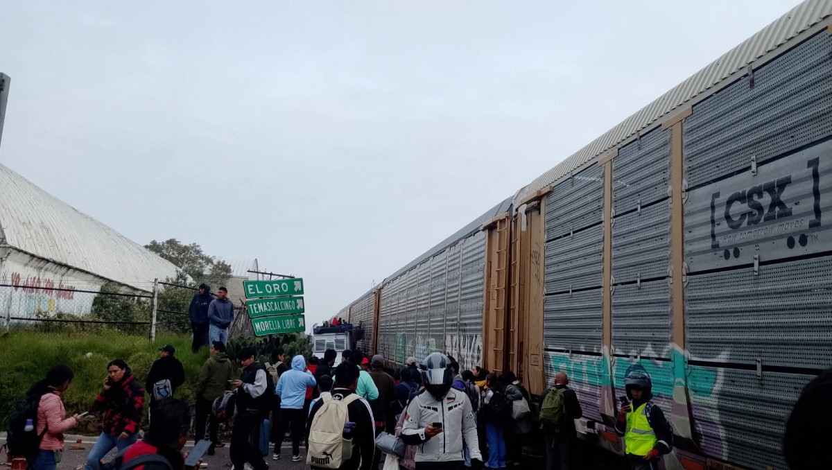 El tren arrolló al autobús en Estado de México. | Mario Rodríguez