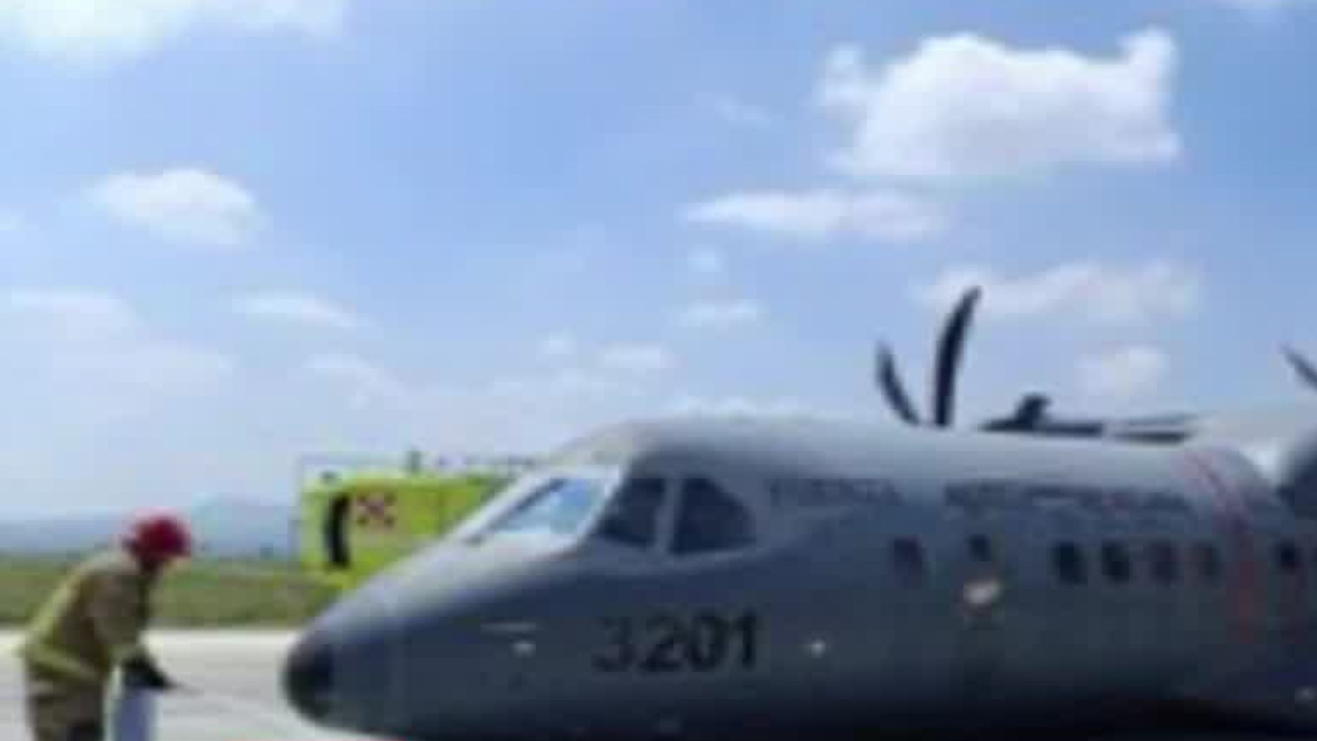 Cerca del AIFA, un avión caza sufre un accidente durante prácticas para el Desfile Militar