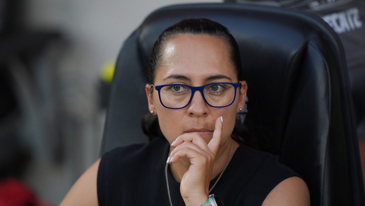Amelia Valverde dejará de ser entrenadora de Rayadas tras derrota en el Clásico Regio (Imago7)