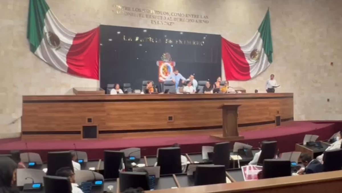 La Cámara de Diputados reformó la Constitución de Oaxaca para adelantar el proceso de revocación de mandato. | Foto: Especial