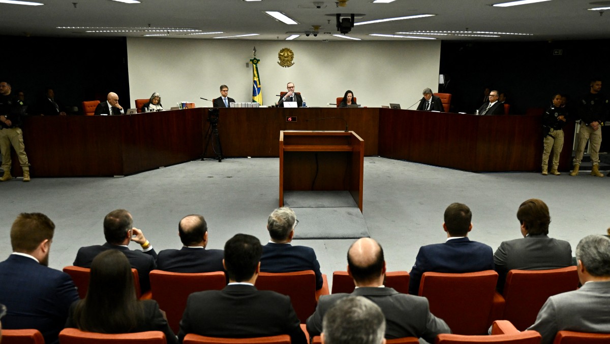 Para determinar la absolución o condena, es necesaria una mayoría simple de tres de cinco votos. (AFP)