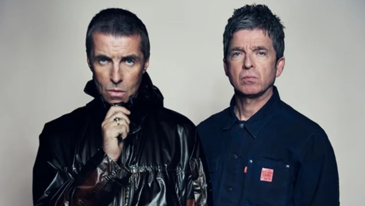 Fans de Oasis hacen ritual para pedirle a Tlaloc que no llueva el día de sus conciertos | ESPECIAL