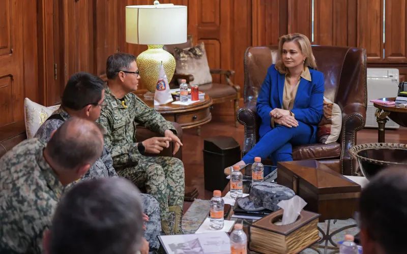 Maru Campos en reunión con mandos militares para reforzar seguridad en el estdo | Especial