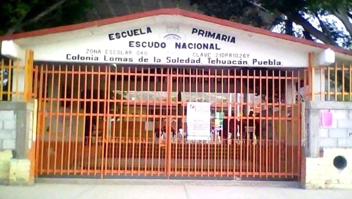 Padres ganan amparo y no pagarán inscripción en primaria de Puebla | Especial
