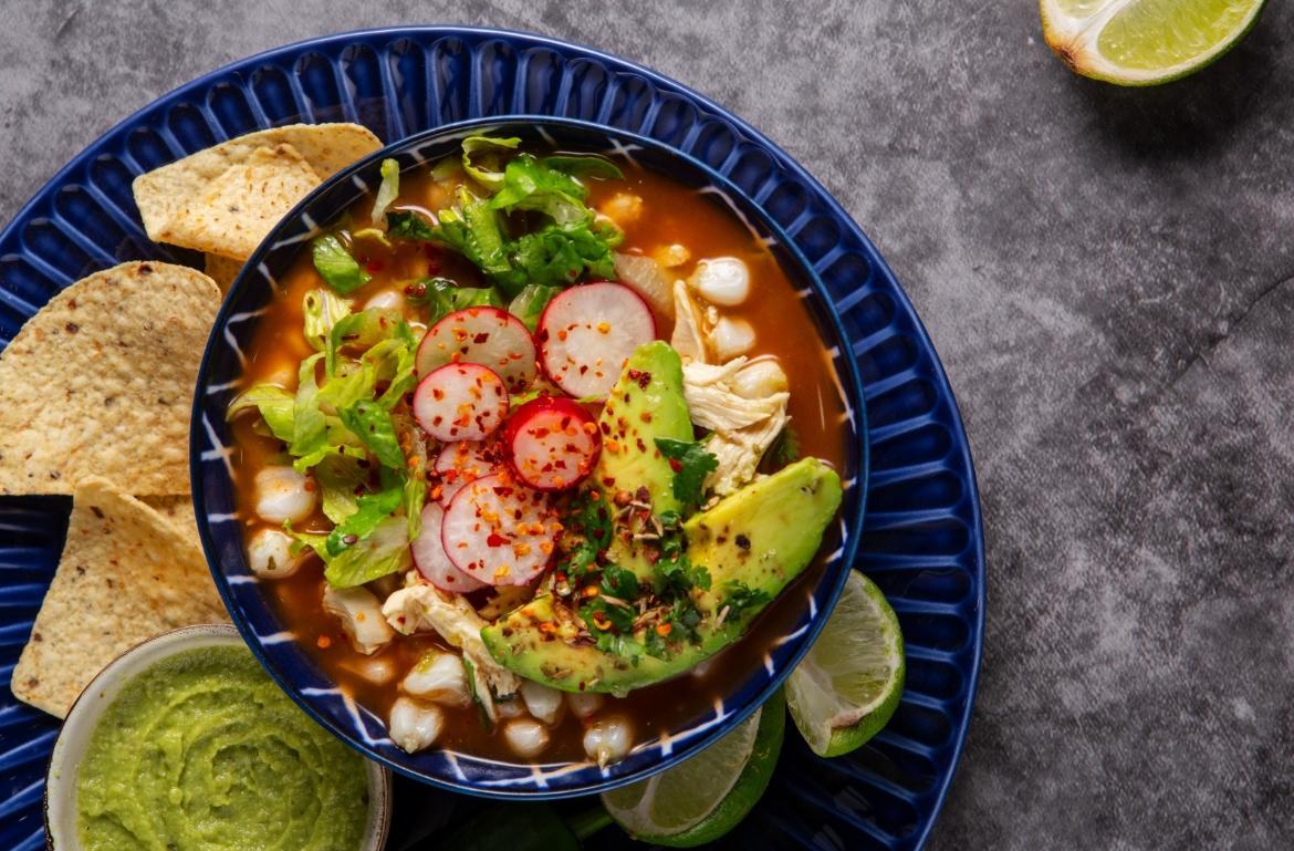 El pozole tiene raíces ancestrales que se remontan a las civilizaciones prehispánicas, su nombre proviene del náhuatl. | Especial