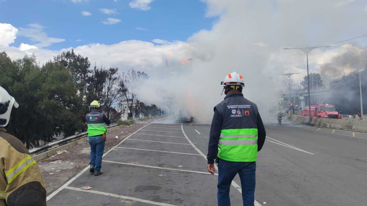 Reportan explosión de una pipa de gas en el puente de la Concordia. | Especial