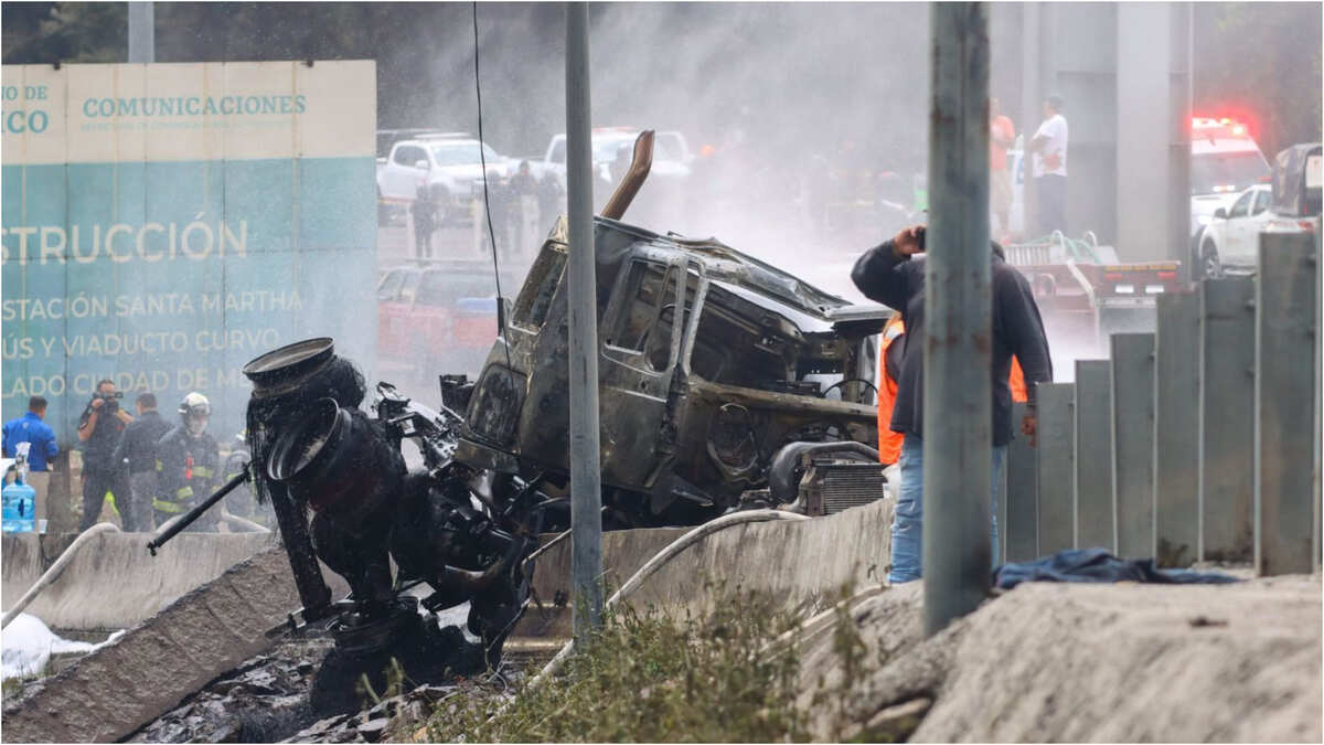 Autos afectados por explosión deben pedir apoyo a éste número | Cuartoscuro