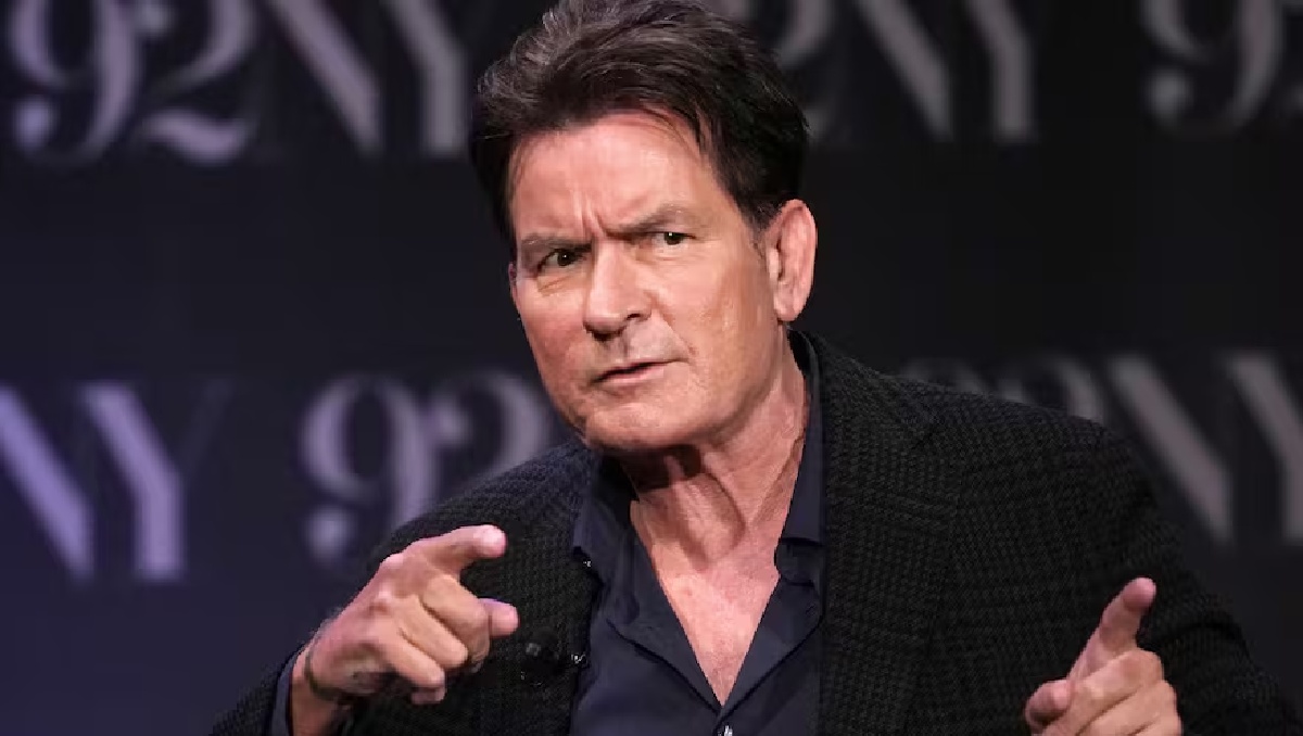 Charlie Sheen ser parte de 'Karate Kid' | Especial