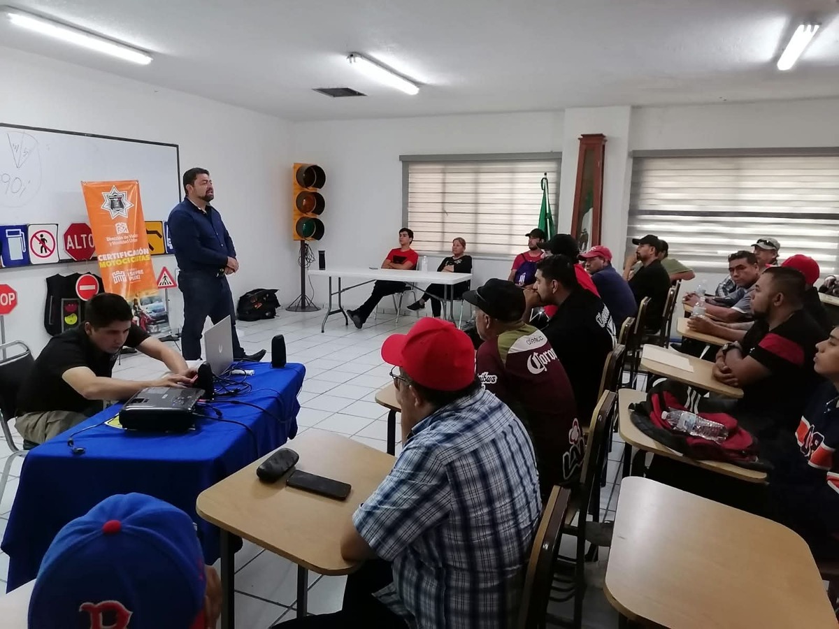 Luis Morales, titular de Vialidad y Movilidad, señaló que faltan cerca de tres semanas para llegar a los 10 mil capacitados. | Especial