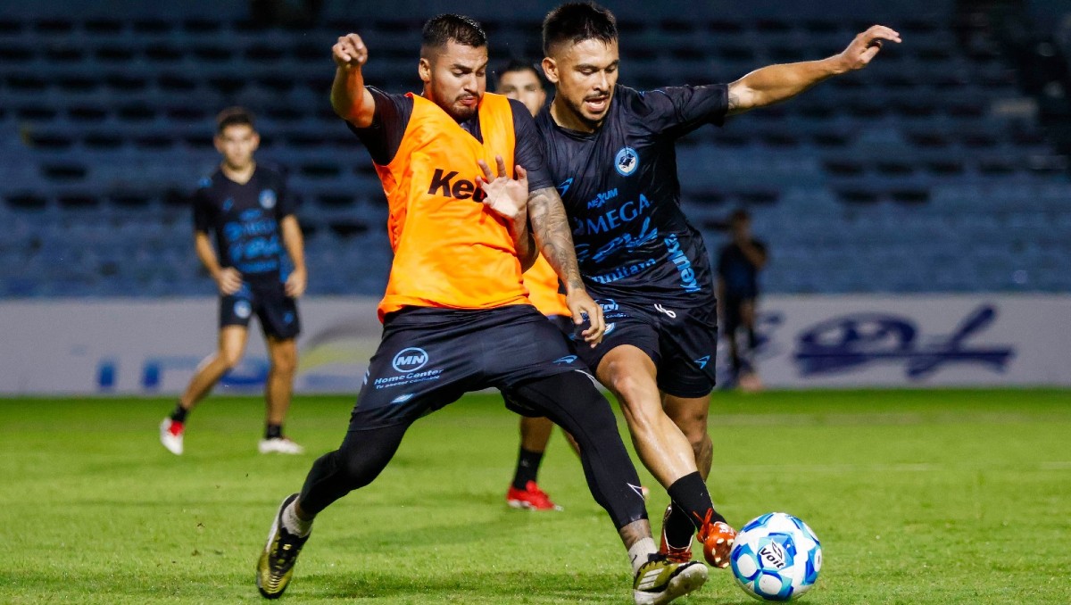 Rolando "Pecas" González (derecha) espera ser convocado para el Clásico Tamaulipeco.