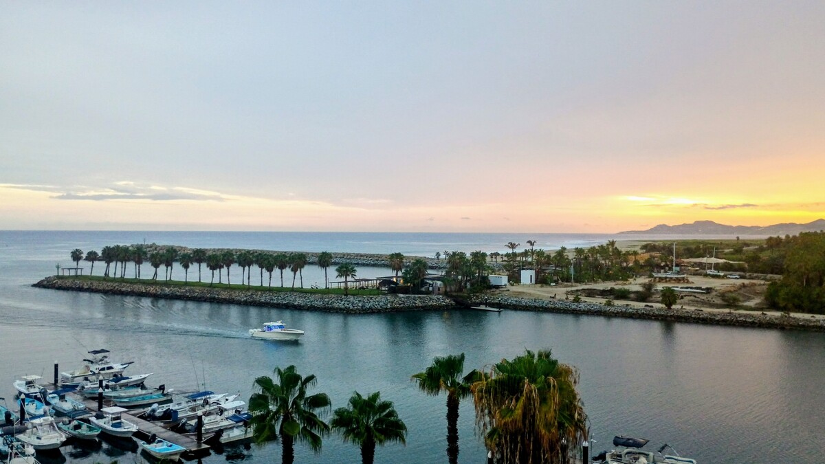 Solo uno de cada 10 viajes son de extranjeros en Los Cabos. | Serrat García