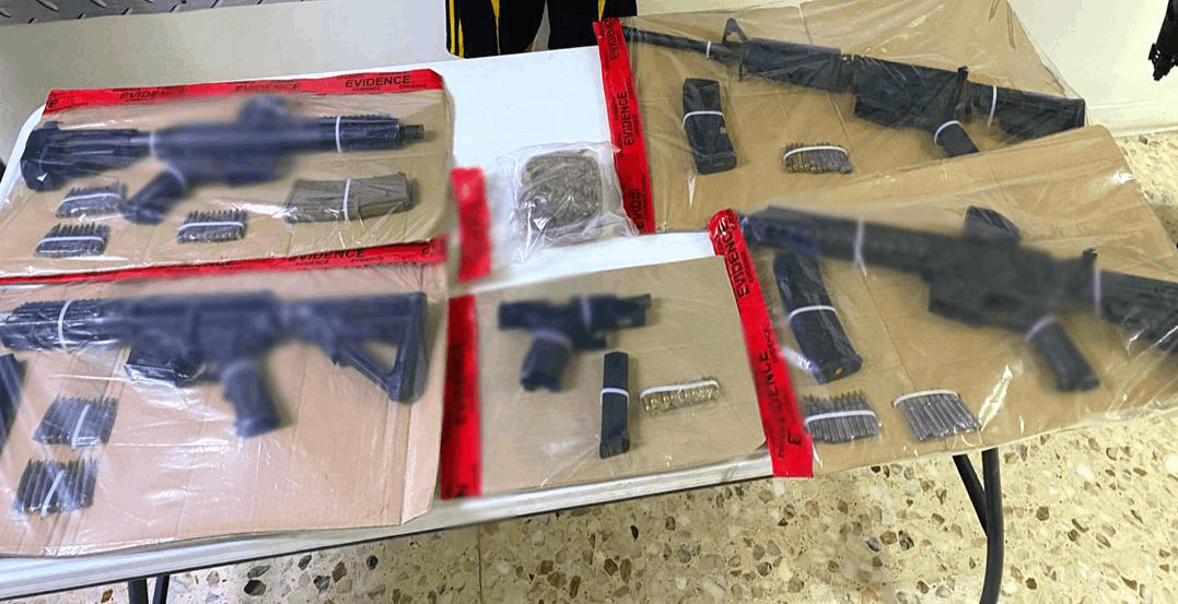 Armas largas, cargadores y cartuchos asegurados durante operativo | Especial