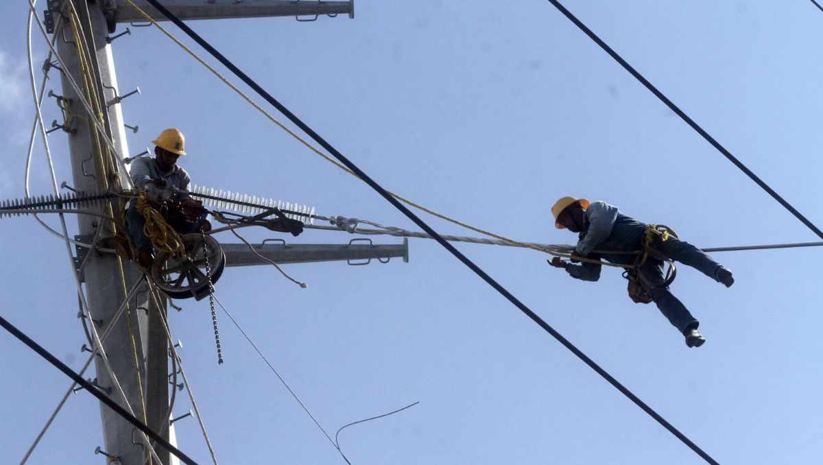 El dirigente empresarial puntualizó que Nuevo León como capital industrial del país tiene una mayor demanda de energía que otras entidades. L. Rocha