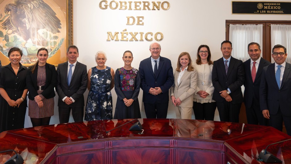 Encuentro en Palacio Nacional con el presidente del Banco Interamericano de Desarrollo y su equipo. Especial