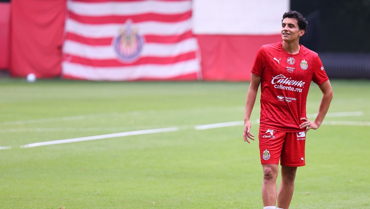 El refuerzo de Chivas para esta campaña, Richard Ledezma, está recuperado de sus molestias musculares (Foto: Cortesía @Chivas)