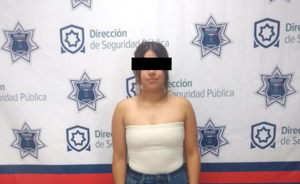 En Torreón, detienen a mujer por robo en tienda de ropa. (Milenio Policía)