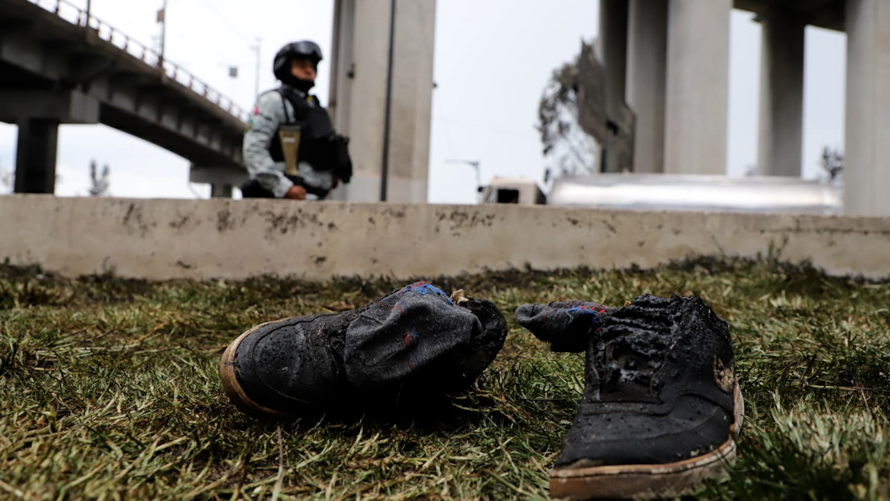 Despiden víctimas tras explosión de pipa en Iztapalapa; familias y amigos hacen homenajes