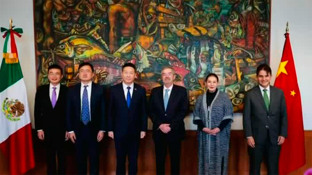 Embajador chino visita SRE tras anuncio de aranceles de Claudia Sheinbuam