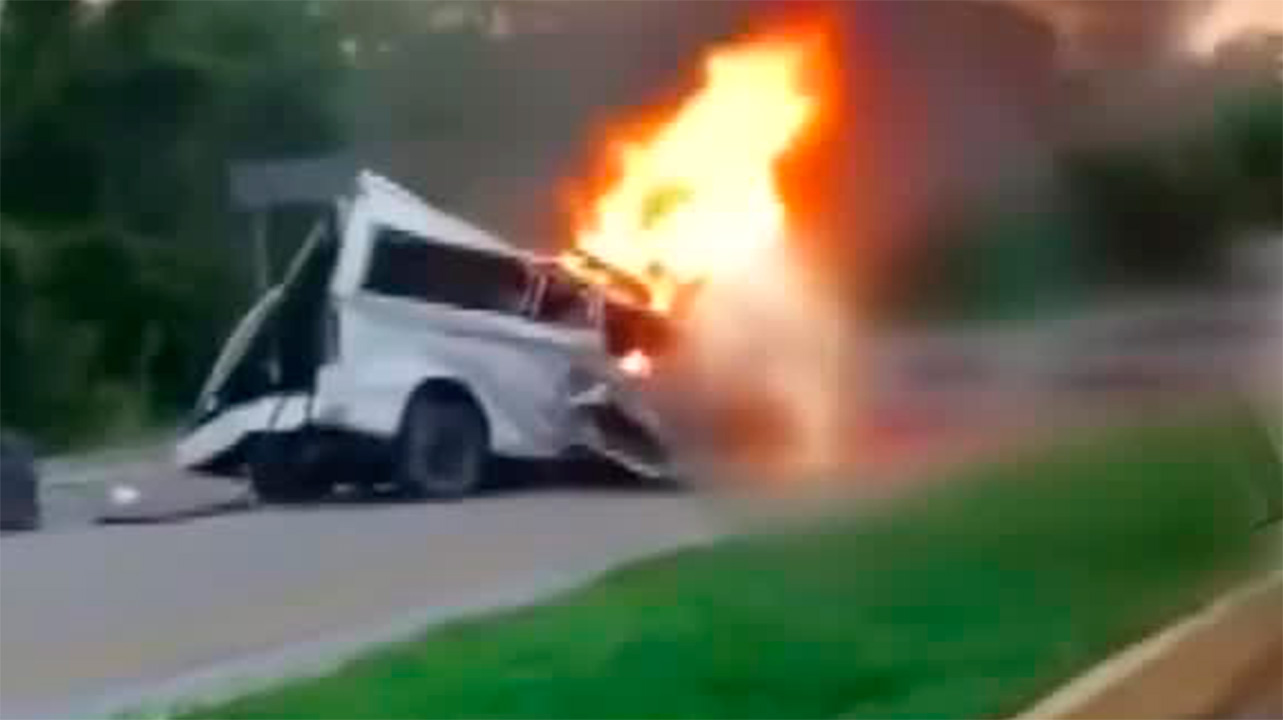 Fuerte accidente carretero deja a 15 personas sin vida en Yucatán