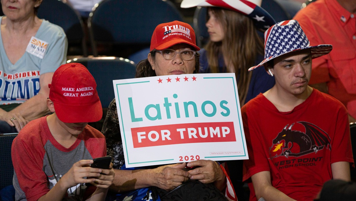 Mexicanos y mexicoamericanos defienden las deportaciones masivas de Donald Trump. (Shutterstock)