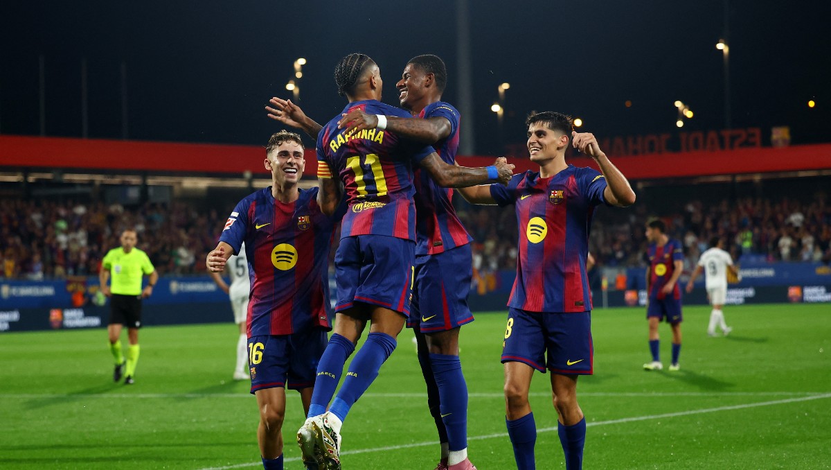 Barcelona golea al Valencia y es sublíder en La Liga española (Reuters)
