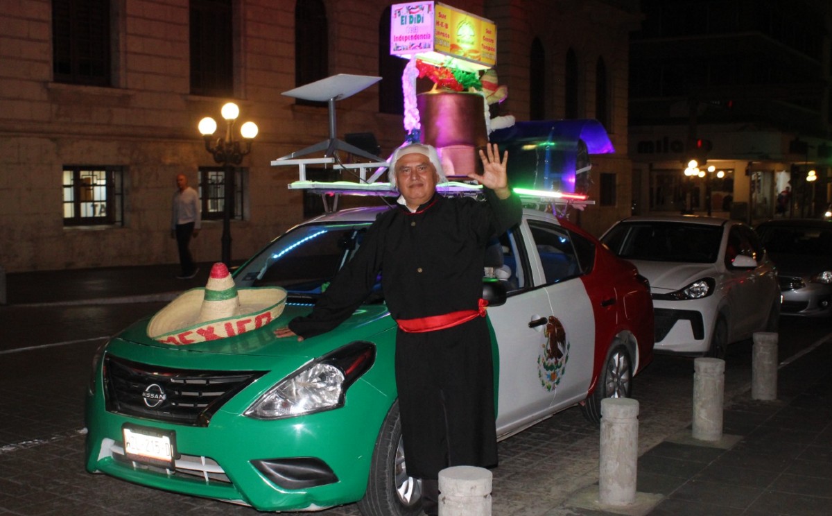 Caracterizado de Miguel Hidalgo conduce Uber en Tampico; así lo representa Don Gregorio  | Sergio Sánchez