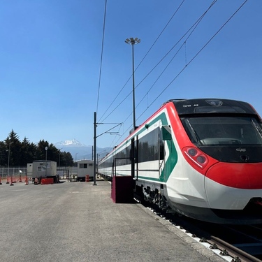 Continúan realizando pruebas del Tren Insurgente en el tramo Lerma- Santa Fe. Foto: (Especial)