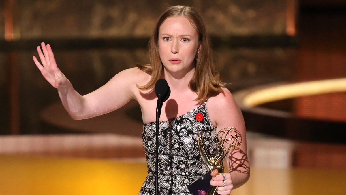 Hannah Einbinder insulta a ICE tras ganar un Emmy | AFP
