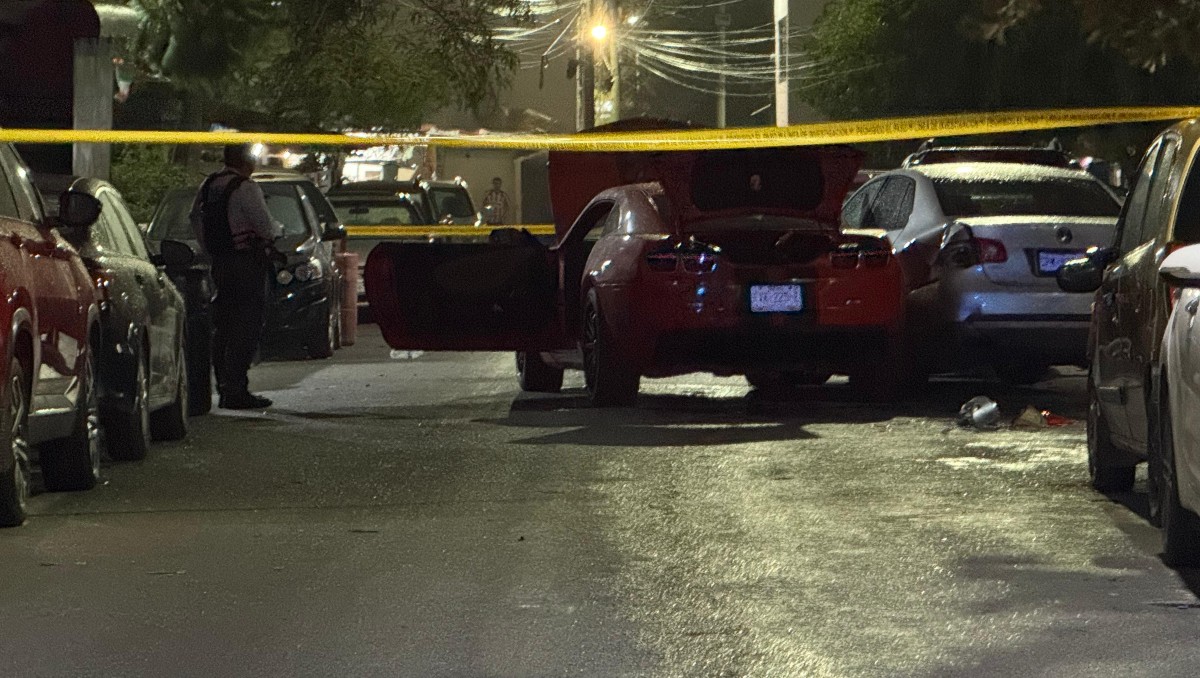 El hombre fue atacado de manera directa cuando iba en su vehículo por calles de la colonia Industrial. Foto: Fernanda Pérez