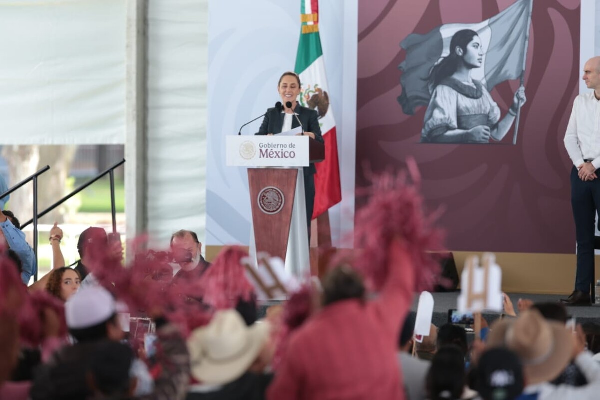 La presidenta Claudia Sheinbaum se comprometió a continuar programas en Edomex. | Tania Contreras