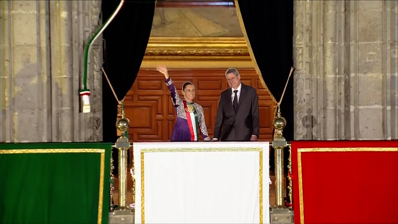 Claudia Sheinbaum da su primer Grito de Independencia en Palacio Nacional