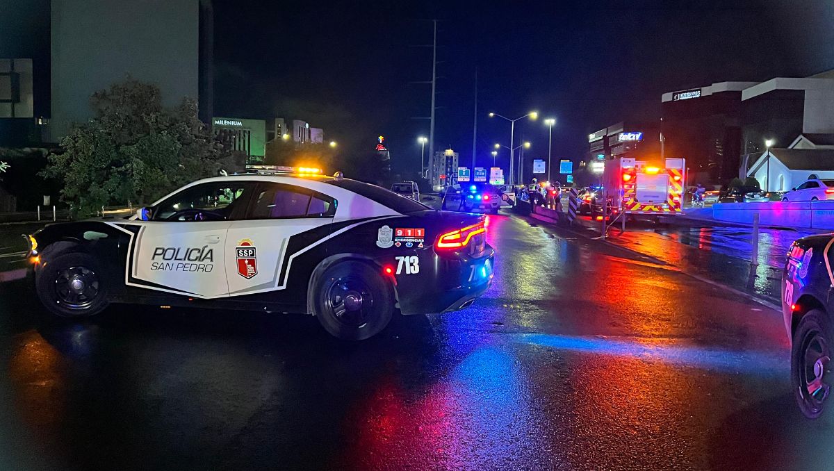 El accidente se registró pasadas las 20:00 horas sobre la avenida Lázaro Cardenas. | Mayte Villasana
