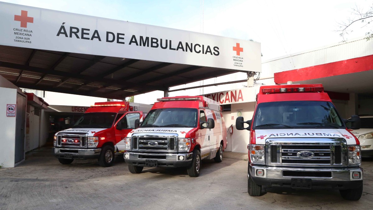 Cruz Roja de Tampico recibe ambulancias nuevas