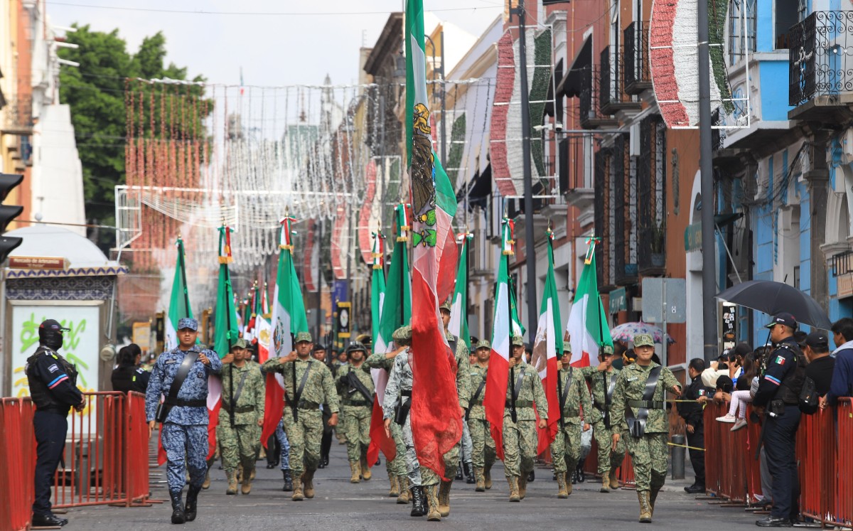 Desfile 16 de septiembre en Puebla  | Agencia Es Imagen