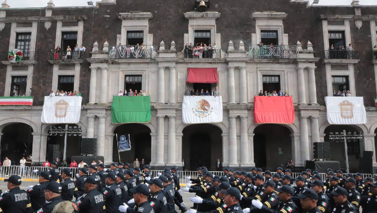 En Edomex celebran Desfile Cívico-Militar por el 215 Aniversario del Inicio de la Independencia. Foto: (Iván Carmona)