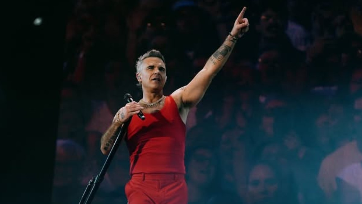 Robbie Williams no permite a sus hijos tener celulares